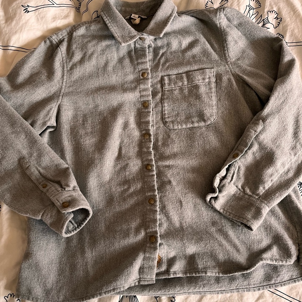 L L Bean Signature Pearl light gray flannel shirt women’s L VGUC